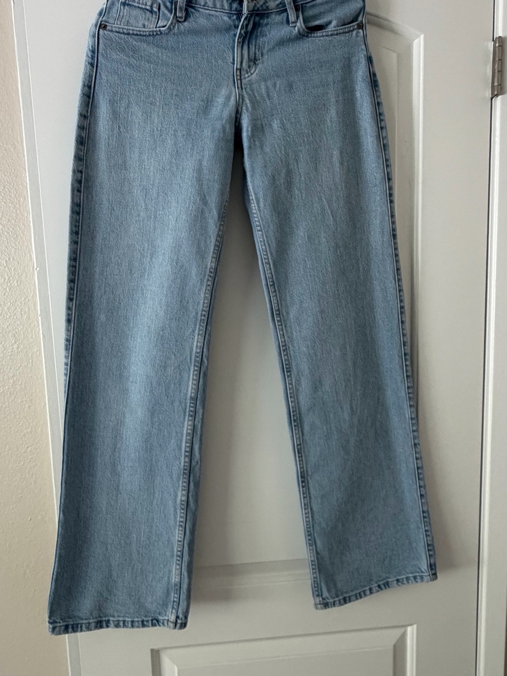 Light Blue Women's low rise baggy Jeans — Classic Everyday Style